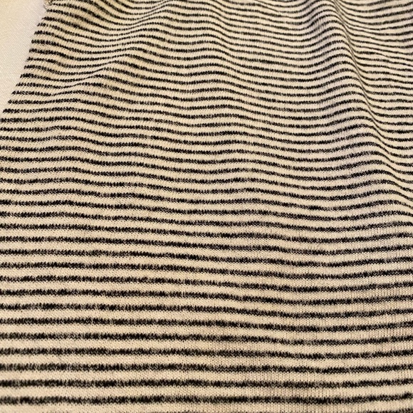 Doe and Rae Blouse - Picture 2 of 6